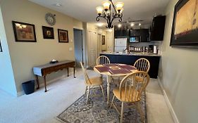 Waterscapes Resort Kelowna 2 Full Bedrooms Suite Vacation Rentals, Short Term Rentals.