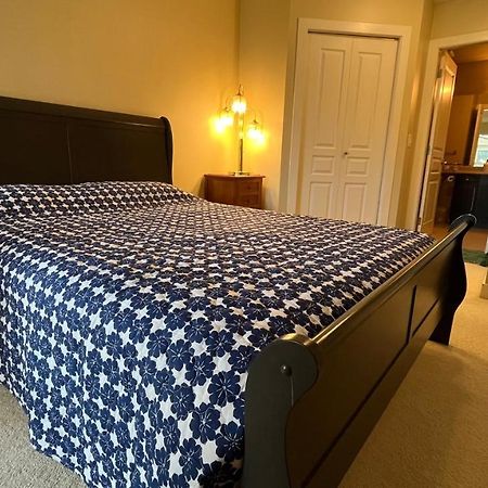 Waterscapes Resort Kelowna 2 Full Bedrooms Suite Vacation Rentals, Short Term Rentals. Exterior photo