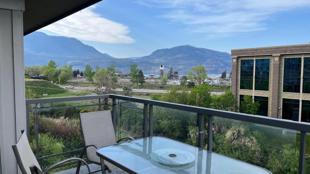 Waterscapes Resort Kelowna 2 Full Bedrooms Suite Vacation Rentals, Short Term Rentals. Exterior photo